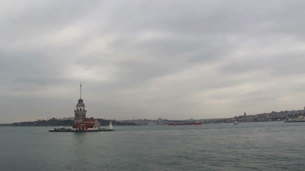 Maiden toren, zeezicht, stad istanbul, Turkije — Stockvideo