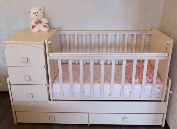 Baby crib. Bed for child — Stock Photo, Image