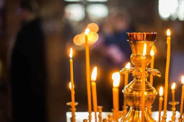 Interior de la Iglesia Ortodoxa Bielorrusa En Pascua En Gomel, Bielorrusia. Pascua es la fiesta religiosa más popular en Bielorrusia . —  Fotos de Stock