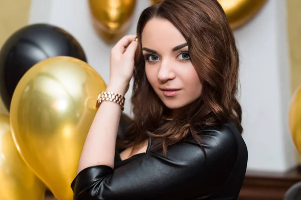 A birthday girl on her 18th birthday with baloons — Stock Photo, Image