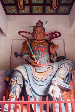 Lingyin Tapınağı 'ndaki (Ruhlar Tapınağı) Feilai Feng' de kaya atölyesi. Çin 'deki en büyük Budist tapınaklarından biri.