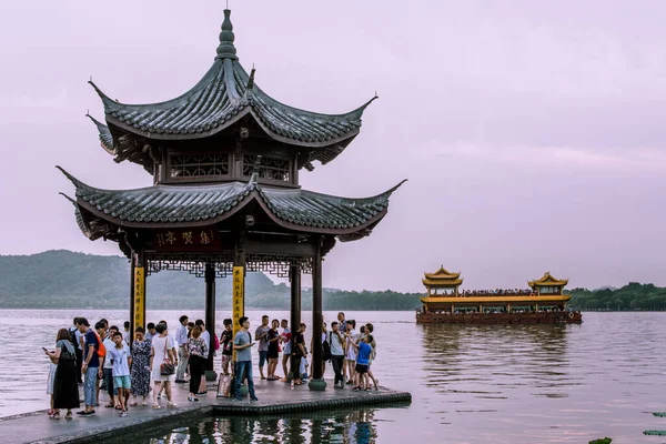 美丽的西湖风景 中国杭州落日的风景 — 图库照片