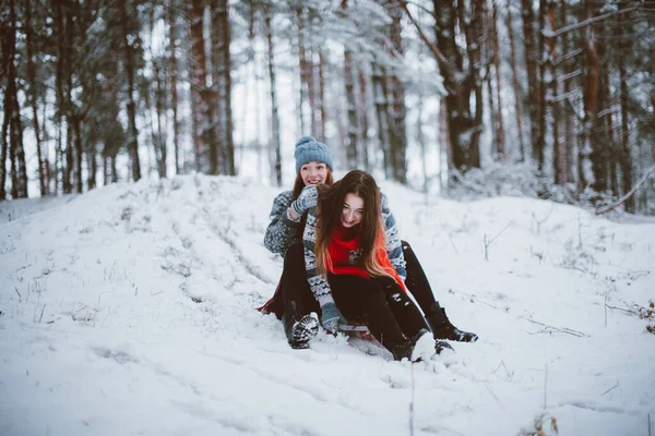 Two Young Teenage Hipster Girl Friends Together Close Fashion Portrait — стоковое фото
