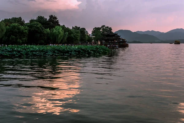 Bonita Paisagem Lago Oeste Paisagem Com Pôr Sol Hangzhou China — Fotografia de Stock