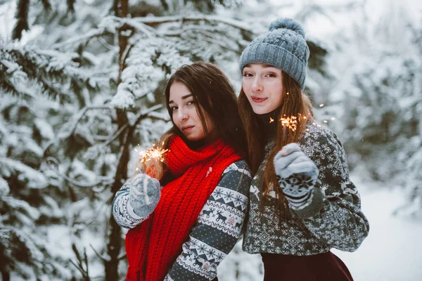 Deux Jeunes Adolescentes Hipster Girl Friends Ensemble Gros Plan Portrait — Photo