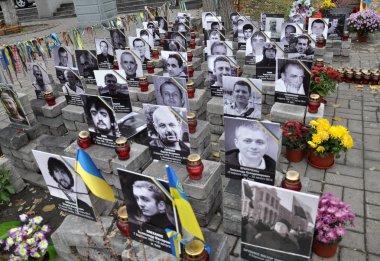 People s Memorial Heroes Heavenly hundreds in Kyiv_3 clipart