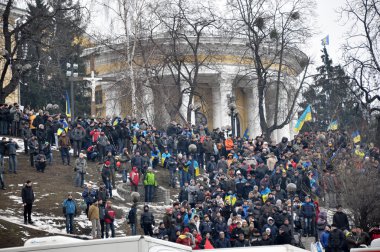 Kiev Maidan Devrimi Avantajları_110