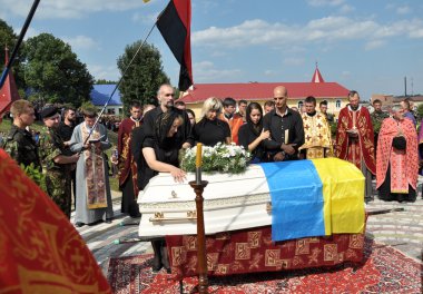 En son yol savaşçısı ve genç Ukraynalı Defender'ı Roma Ily