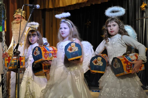 Ukrainian children celebrate St_Nicholas Day_7 — Stock Photo, Image