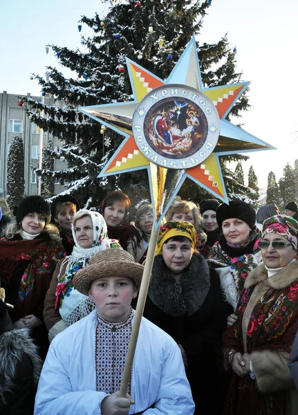 Weihnachtslieder in der Stadt — Stockfoto