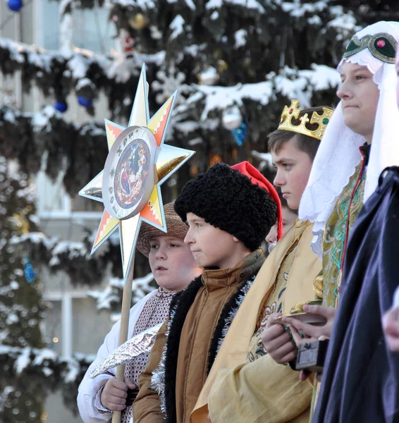 Πόλη διακοπές Χριστουγέννων carols_10 — Φωτογραφία Αρχείου