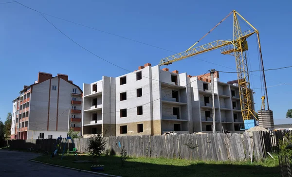 Nya byggnader och byggande i Chortkiv_2 — Stockfoto