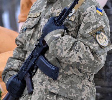 Ukrayna ile bir gun_3 askeri