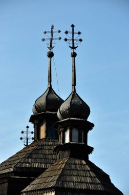 Kubbe ile church_3 üzerinde haçlar