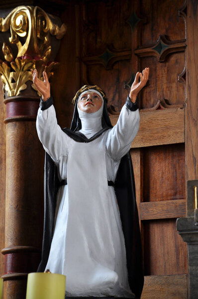 Statue of St Catherine Sienna_7