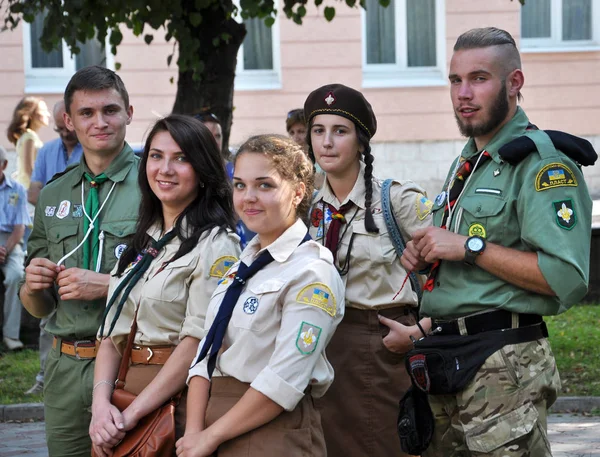 Membres de l'Organisation Nationale Scoute d'Ukraine Plast — Photo