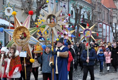 Tatil şarkıları ve Noel yıldızı