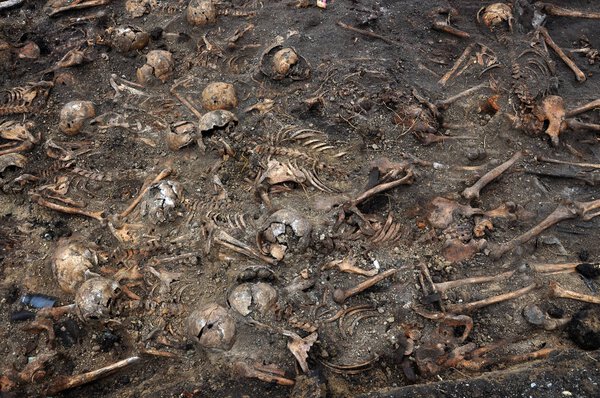 Excavations on the site of the shooting of 52 Ukrainian patriots