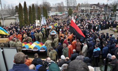 Faşizmin - Ukrayna patriots 52 kurbanlar reburiall 