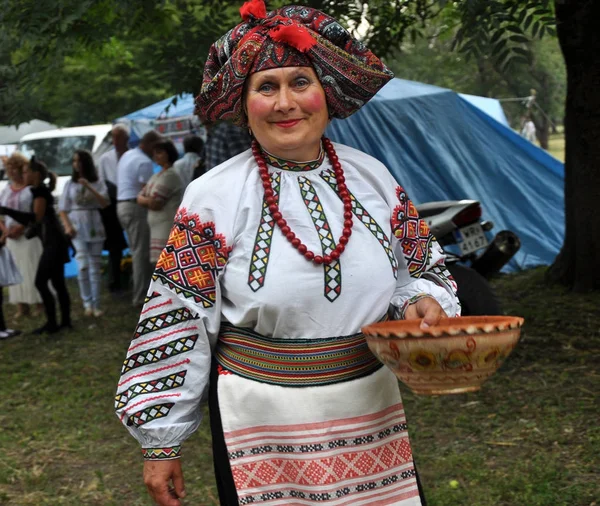 Folklore und ethnographischer Feiertag des Dorfes probizhna — Stockfoto