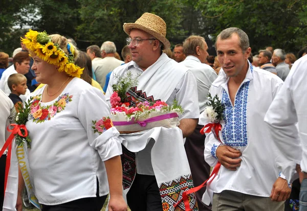 Folklore et vacances ethnographiques du village Probizhna — Photo