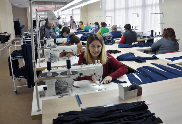 Dikiş kurumsal dükkanda