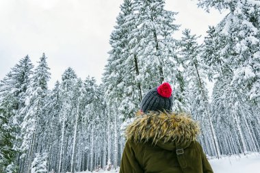 Dağ keşfetmek kadınlar