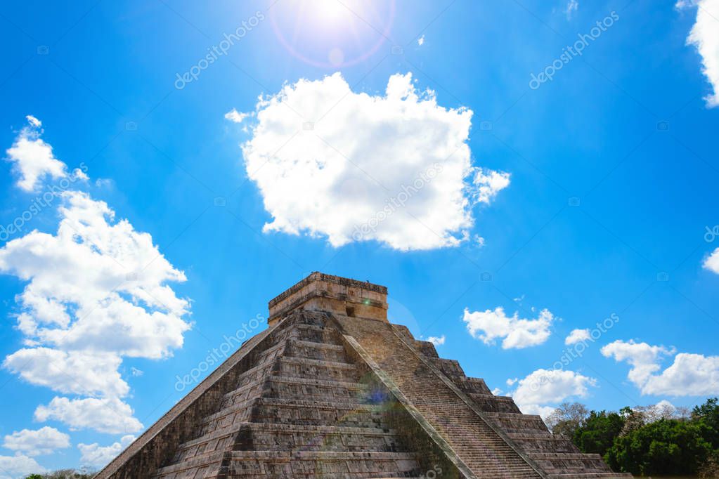 Detail of the archaeological site at chichen itza, Yucatan, Mexico, the lost mayan city, being Unesco World Heritage and considered to be one of the 7th wonders of the world.  