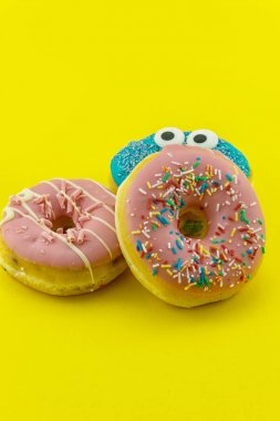 Çok renkli komik çörek