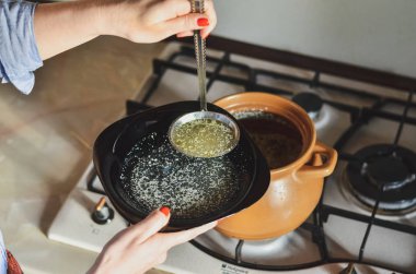 Evde çorba pişirmek.. 