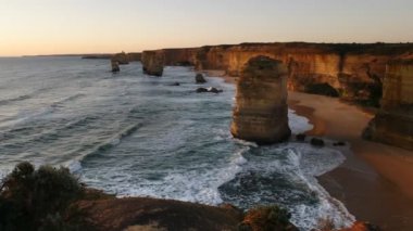 Victoria, Avustralya'da güneş battıktan sonra on iki havari