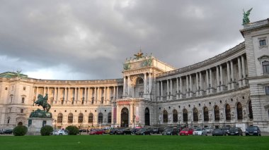Viyana, AVUSTRIA, ECTOBER, 9, 2017 öğleden sonra Viyana 'daki Hofburg Sarayı' nın geniş açılı görüntüleri