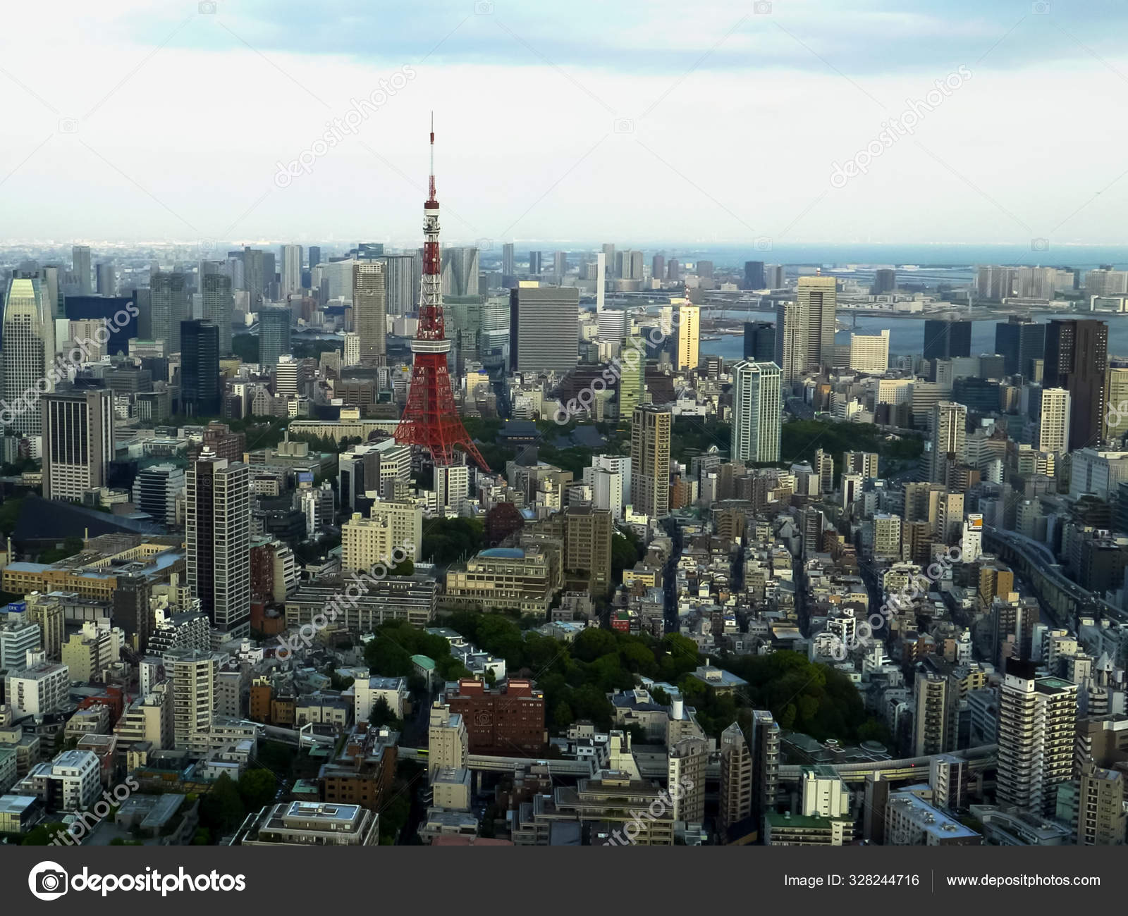 Tokyo Tower As Seen From The Roppongi Hills Mori Tower In Tokyo Stock Editorial Photo C Crbellette