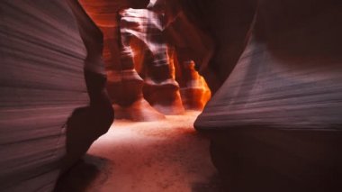 Arizona 'daki üst antilop kanyonunun görüntüsü.