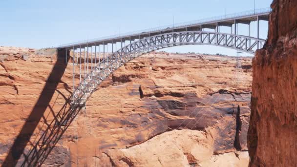 Close up of the bridge at glen canyon dam in page, az — Stock Video