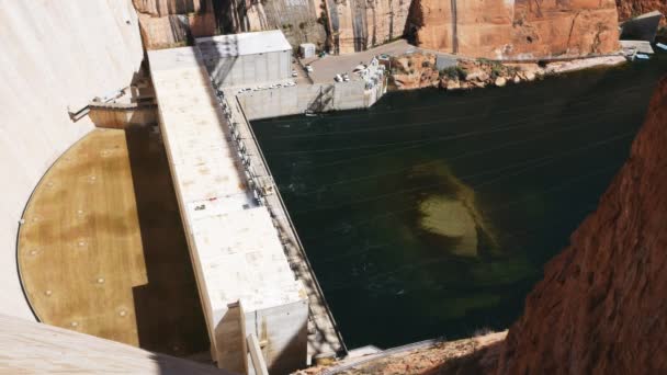 Wysoki kąt widzenia Glen Canyon Dam elektrowni — Wideo stockowe