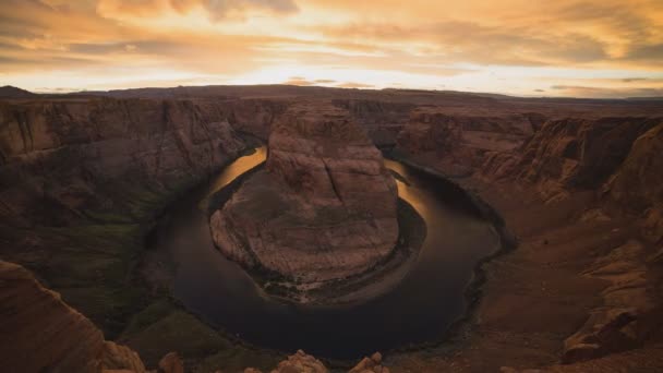 A sunset shot of horseshoe bend in page — Stock Video