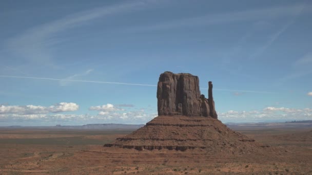 Close pan of the mittens in monument valley — Stock Video