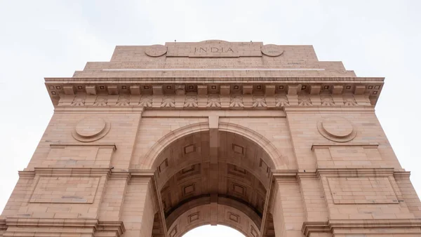 Colpo ravvicinato della cima del cancello dell'India a New Delhi — Foto Stock