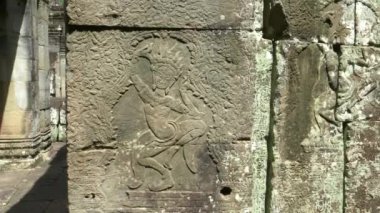 Banteay Kdei Tapınağı 'nda bir dansçının rahatlaması, Angkor Wat