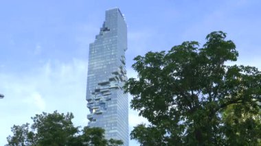 BANGKOK, THAILANDAN - 22 HAZİRAN 2017 Bangkok 'taki mahanakhon kulesine yakın çekim