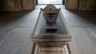 Safdarjungs mezarı delhi 'nin içinde bir mezarın son görüntüsü.