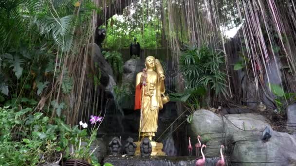 Buddha statue at golden mount in bangkok — Stock Video