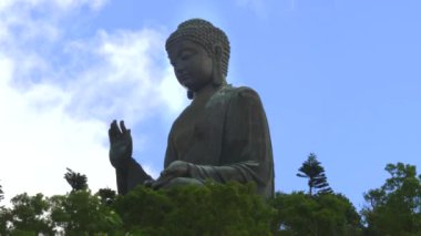 HONG KONG, ÇİN-EYLÜL, 30, 2017: Hong Kong 'daki Tan Buddha' nın yan görünüşü