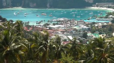Yüzen tekne görüntüleyin. Krabi, Tayland