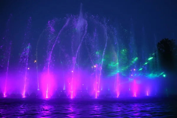 Renk çeşme gösteri