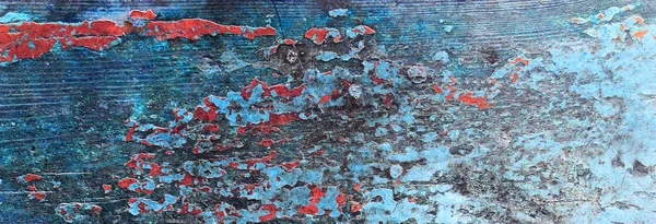 Altes zerstörtes Brett mit abblätternder Farbe — Stockfoto