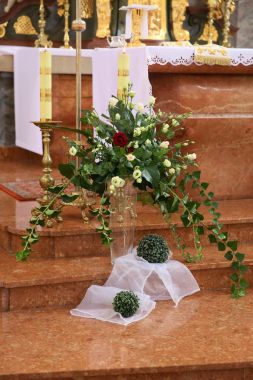 Sunak üzerinde güzel çiçekler