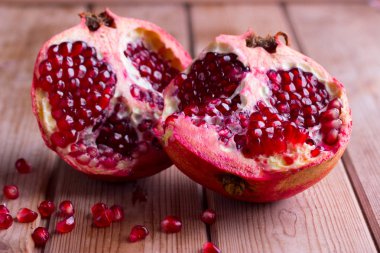 Tablo taze olgun garnet