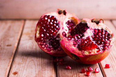 Tablo taze olgun garnet